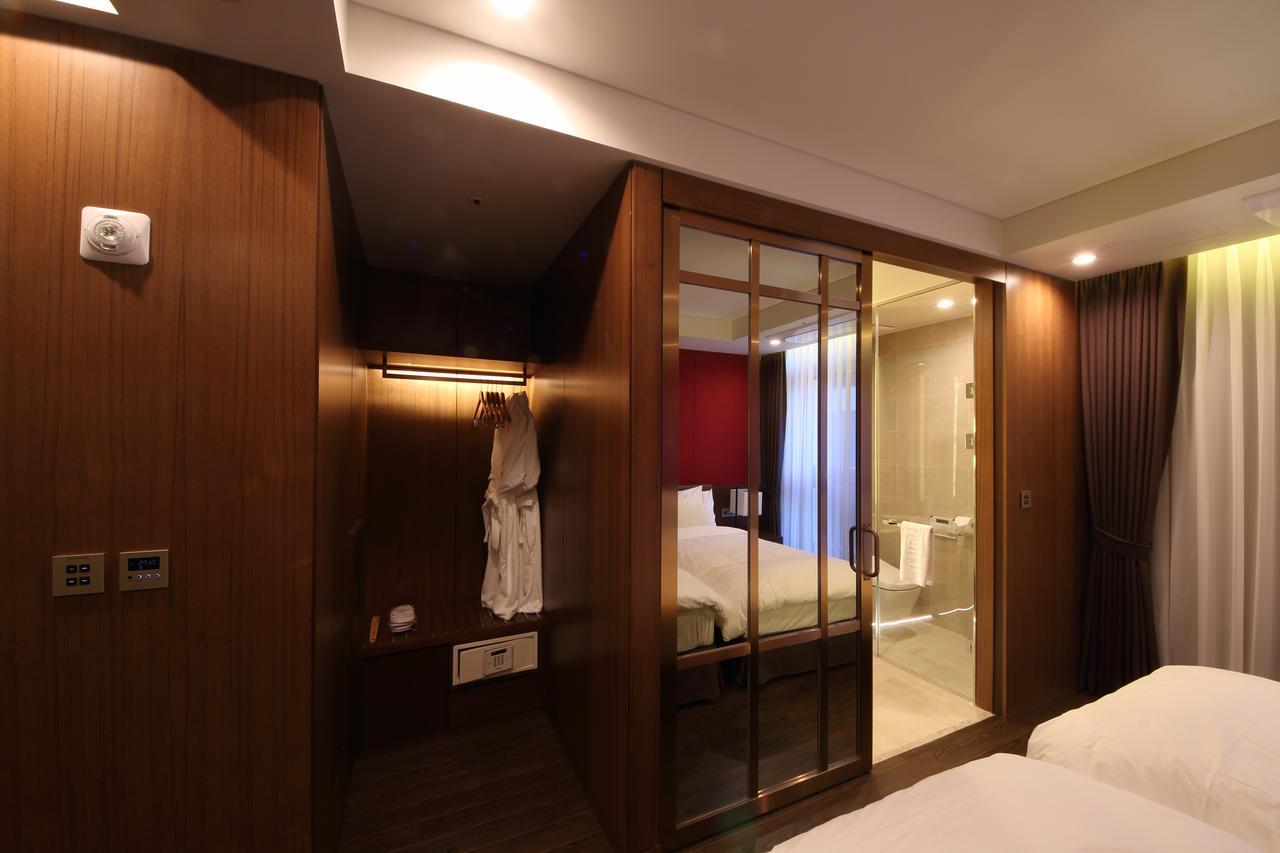 Benikea The H Hotel Hwaseong Exterior photo